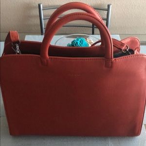 MATT & NAT Chile Matt crossover messenger